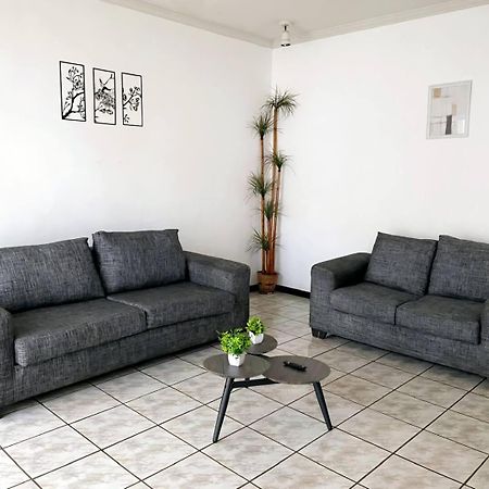 La Casa Rosa Monterrey Villa Kültér fotó