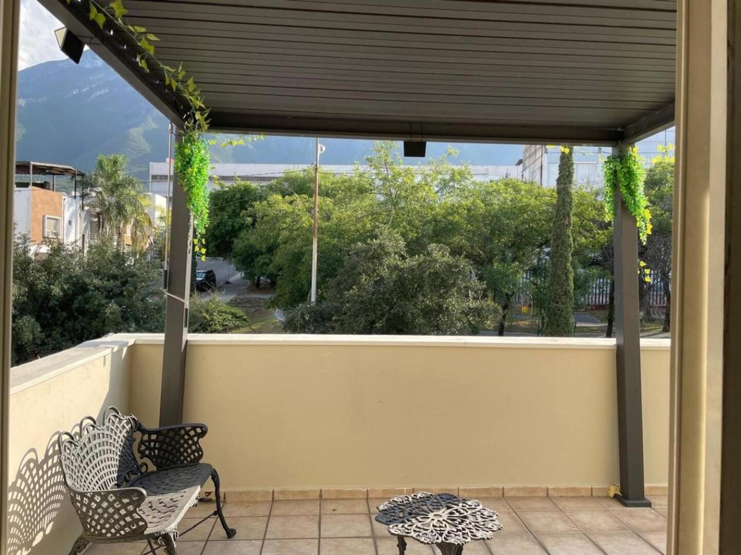 La Casa Rosa Monterrey Villa Kültér fotó